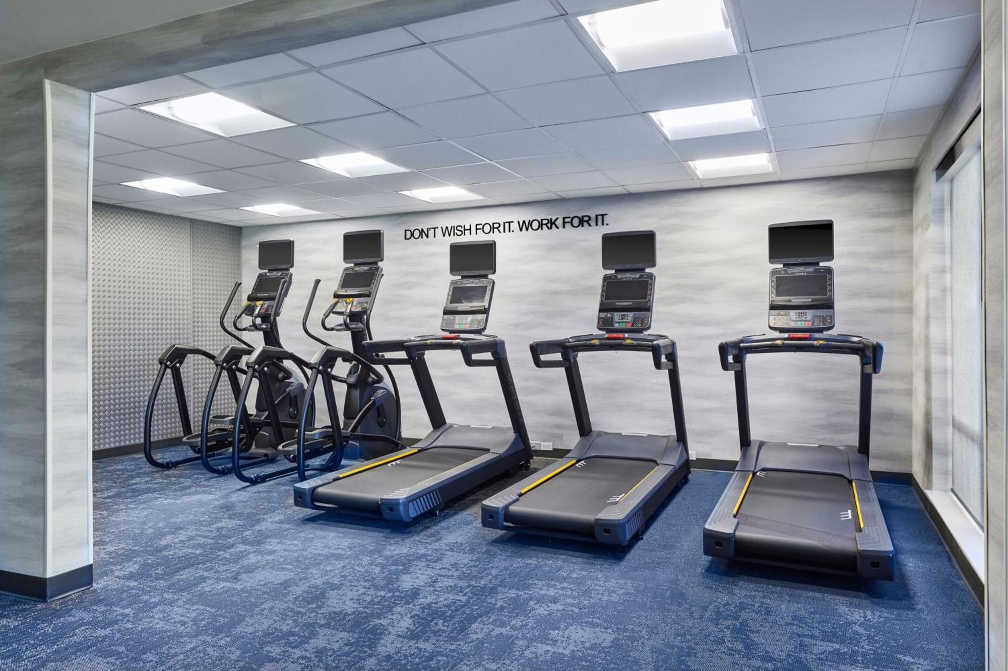 Fairfield Inn & Suites Бърлингтън Екстериор снимка